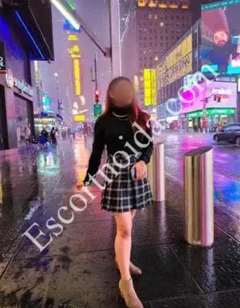 Top Escorts In Gaur City